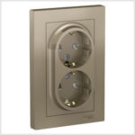 Розетка двойная с заземлением со шторками, 16А, в сборе, Шампань AtlasDesign