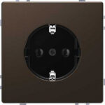 Розетка с заземлением 16 А / 250 В~, безвинтовые зажимы Merten D-life, мокко металл