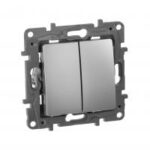 Legrand ETIKA Выключатель двухклавишный автоматические клеммы 10 AX 250B алюминий