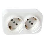 Legrand Quteo Розетка 2 с/з крем со шторкой