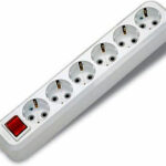 Makel колодка 6 гн с/з с выключателем