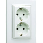 Makel Karea белый Розетка 2-я с/з