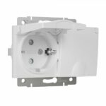 Розетка двойная влагозащ. с зазем. с защит. крышками и шторками (белый)
